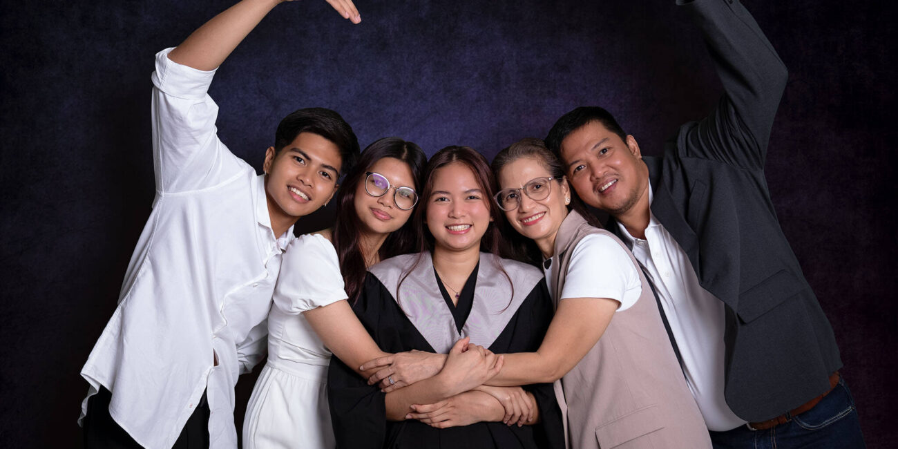 Nica and Family Graduation Shoot